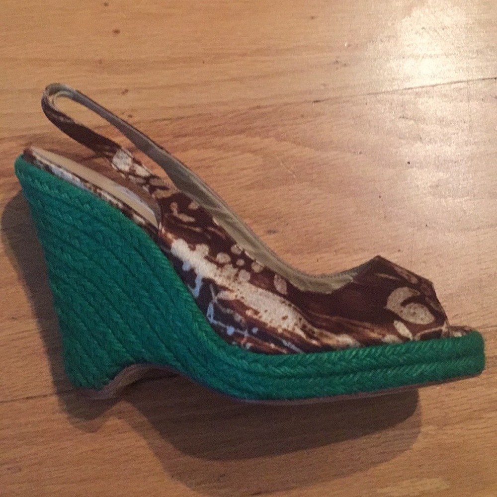 Oscar de la renta brown and green wedges
